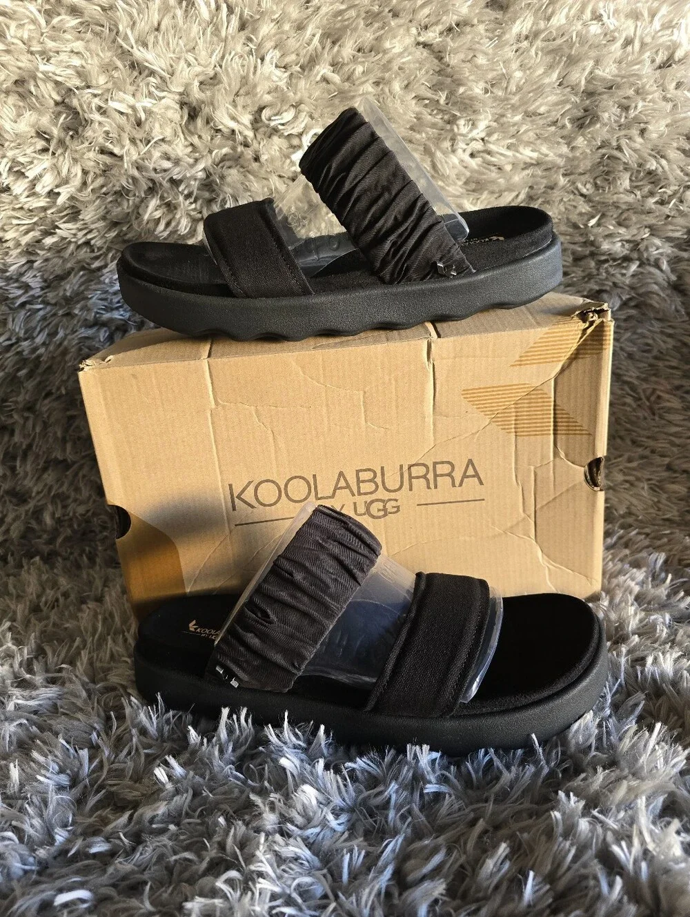 Koolaburra Women's Black W TAYLA Slide Sandals